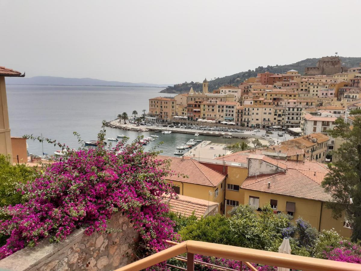Appartamento Pilarella sotto casa trilocale vistamare al centro storico Porto Santo Stefano  Esterno foto